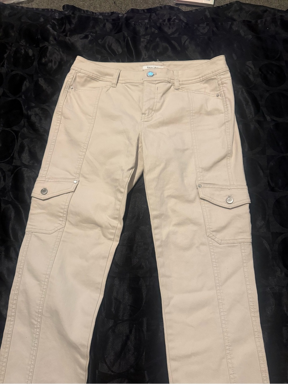 Women's Beige Cargo Jeans - Classic Utility Style